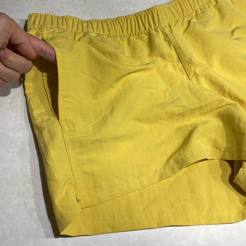 New Patagonia Barely Baggies Shorts Size L Color:Surfboard Yellow with tags⭐️⭐️ - Picture 12 of 17
